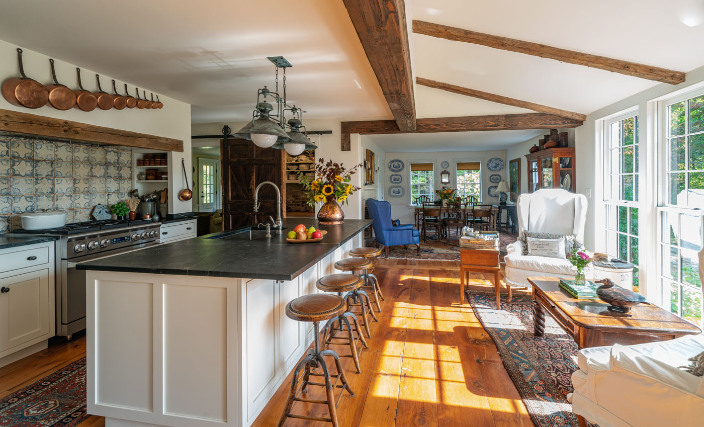 Cummings Architecture + Interiors Arrowhead Farmhouse, Newburyport, MA Kitchen