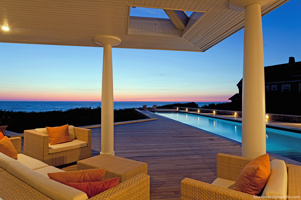 oceanfront home patio and pool