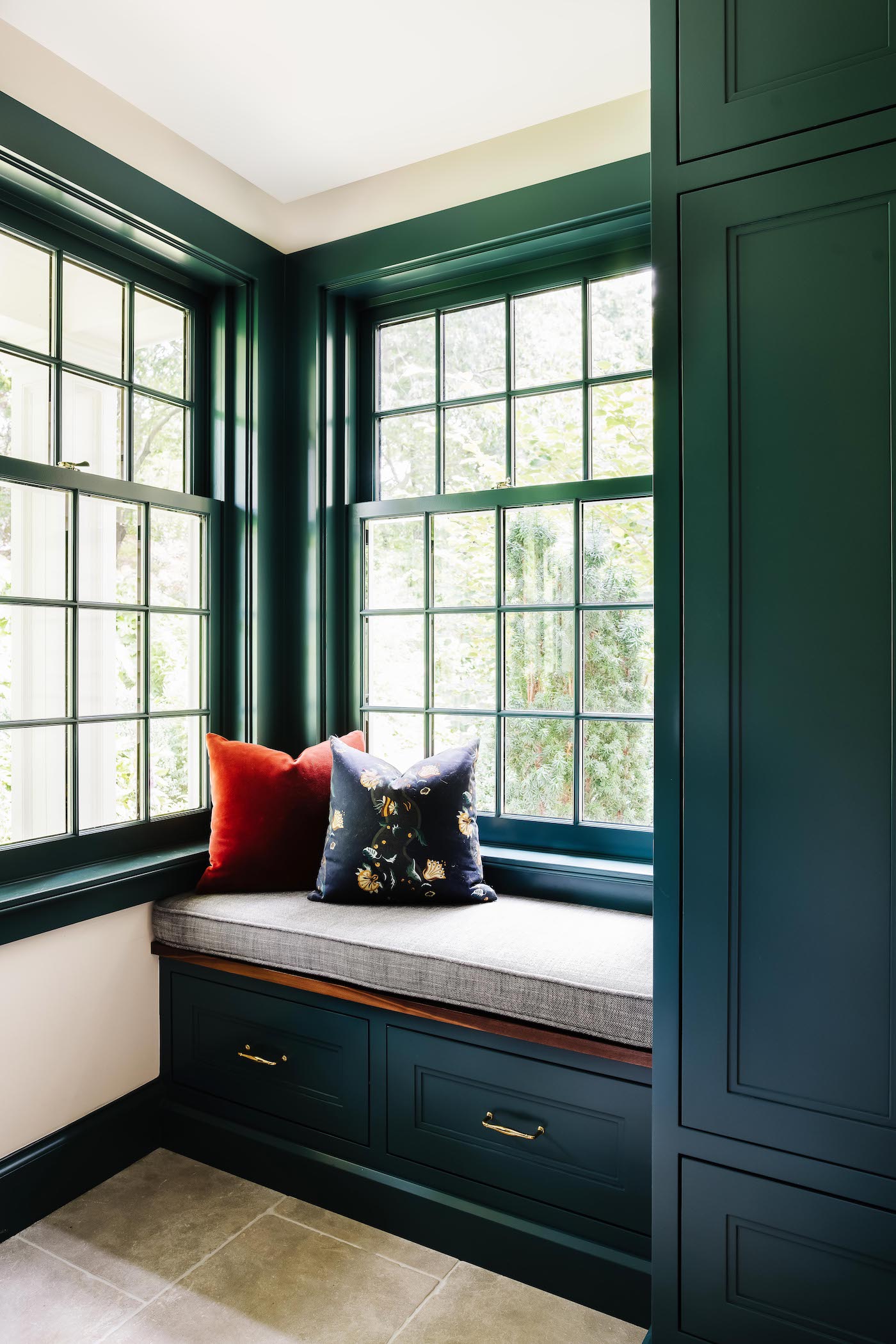 Green Mudroom, Traditional New England Design, Columbia Contracting, Mudroom