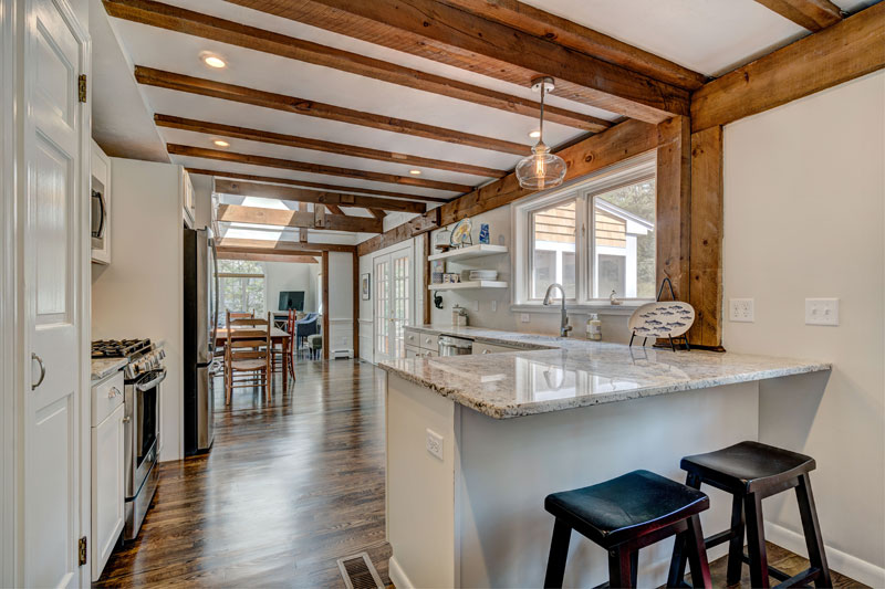 Custom coastal kitchen by Barnes Custom Builders