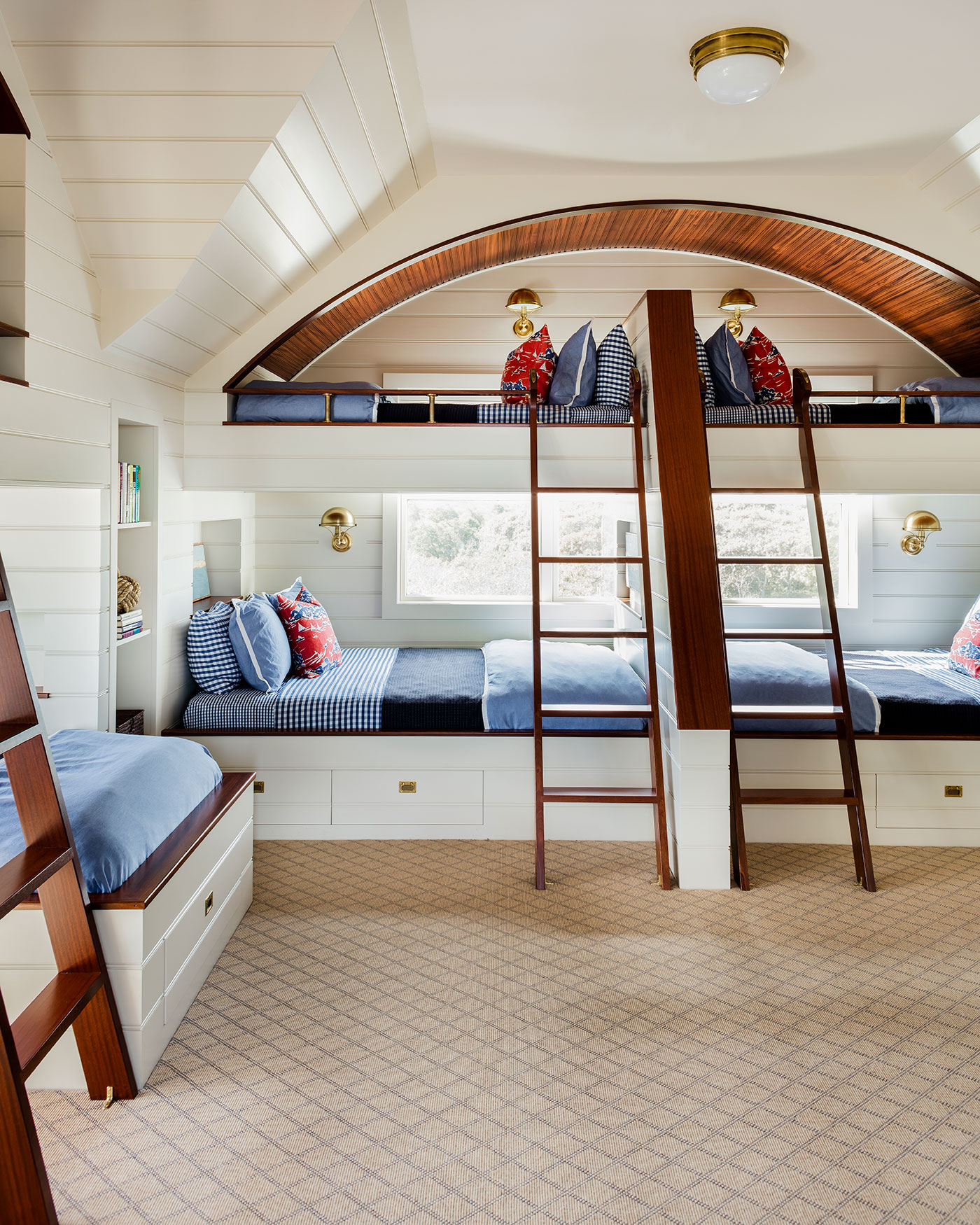 Nantucket style bunk room