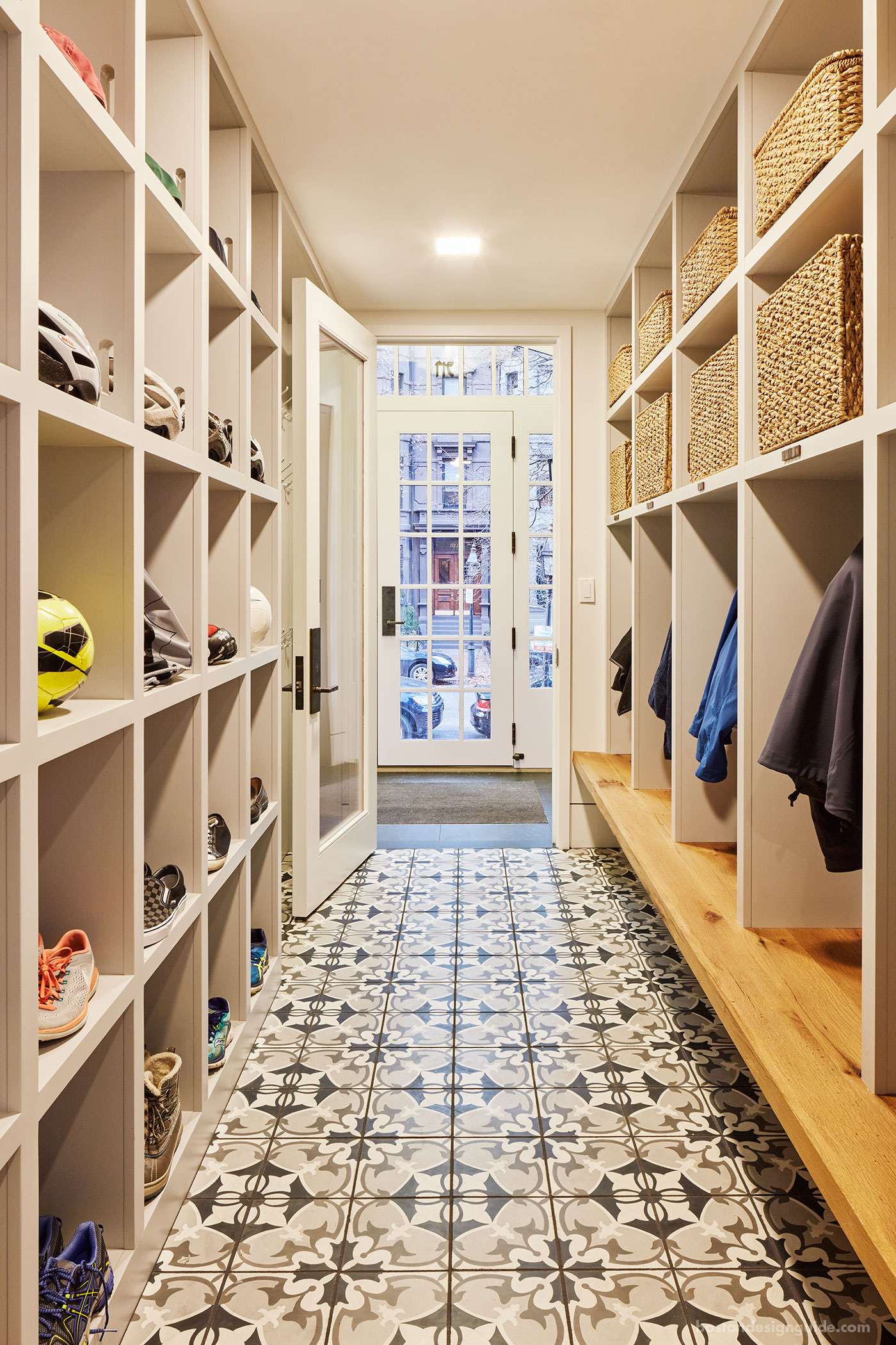 Custom mudroom by Catherine Truman Architects