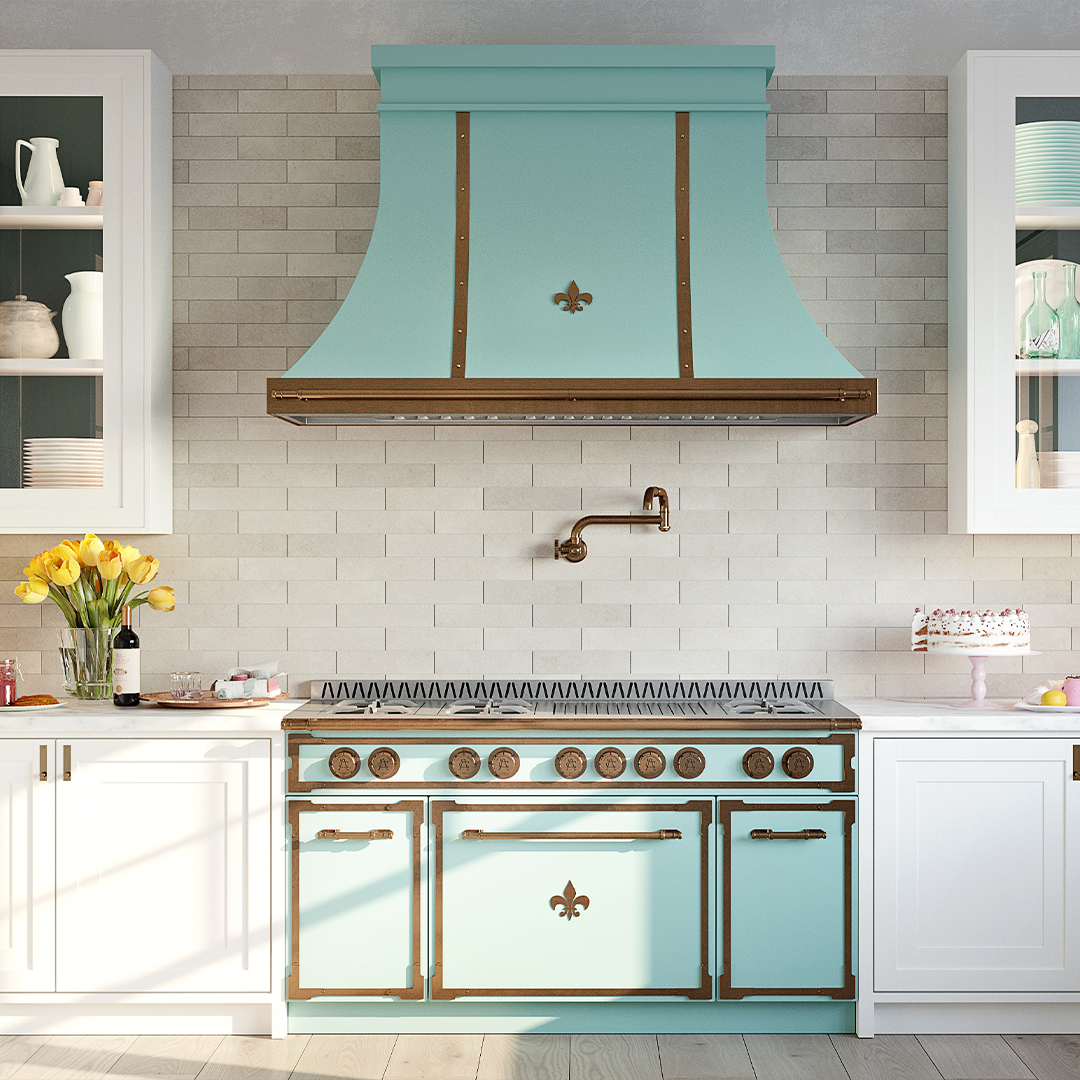 L'Atelier teal oven and hood 