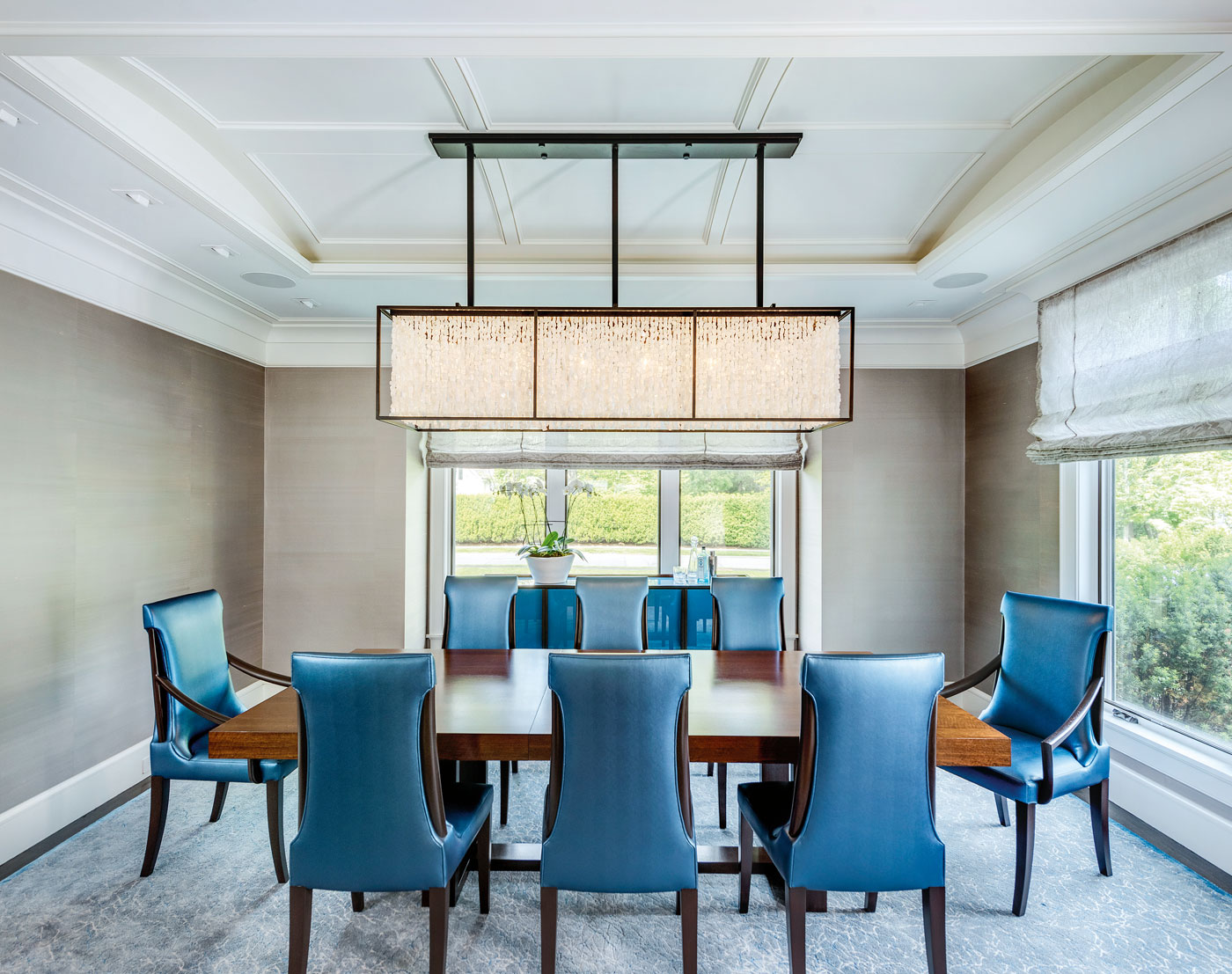 Dining room of a high-end custom home with interior design by Manuel de Santaren.