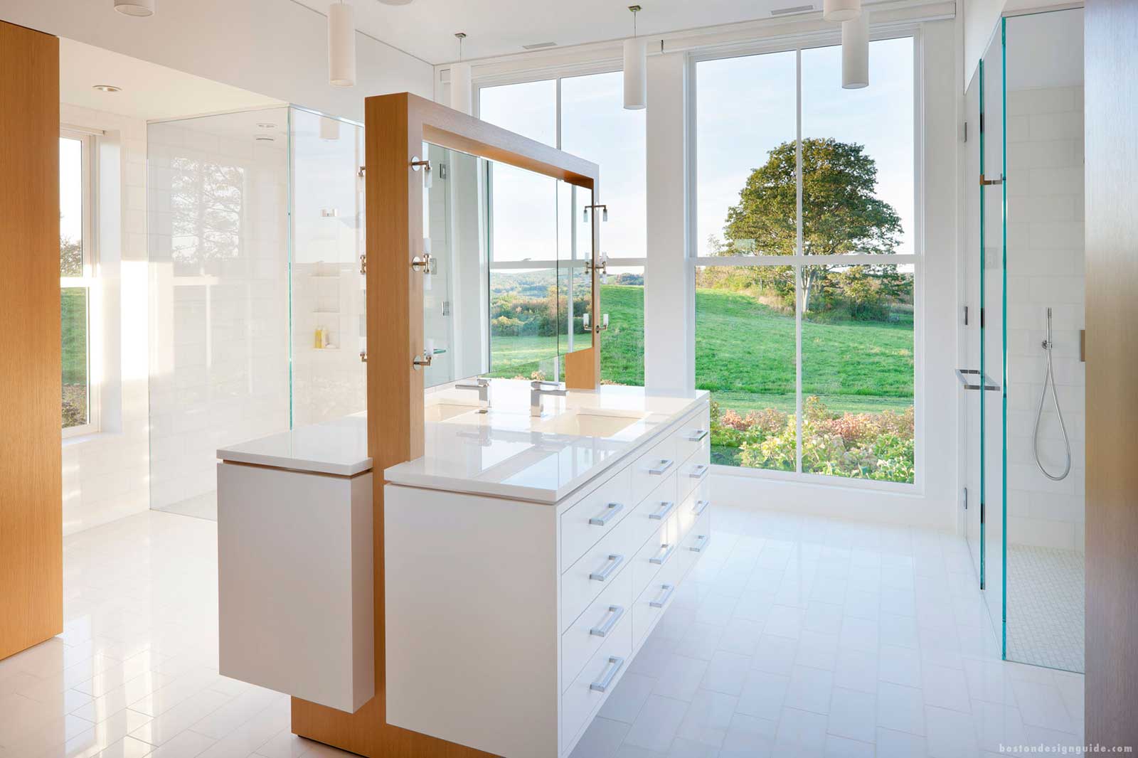 High-end bathroom