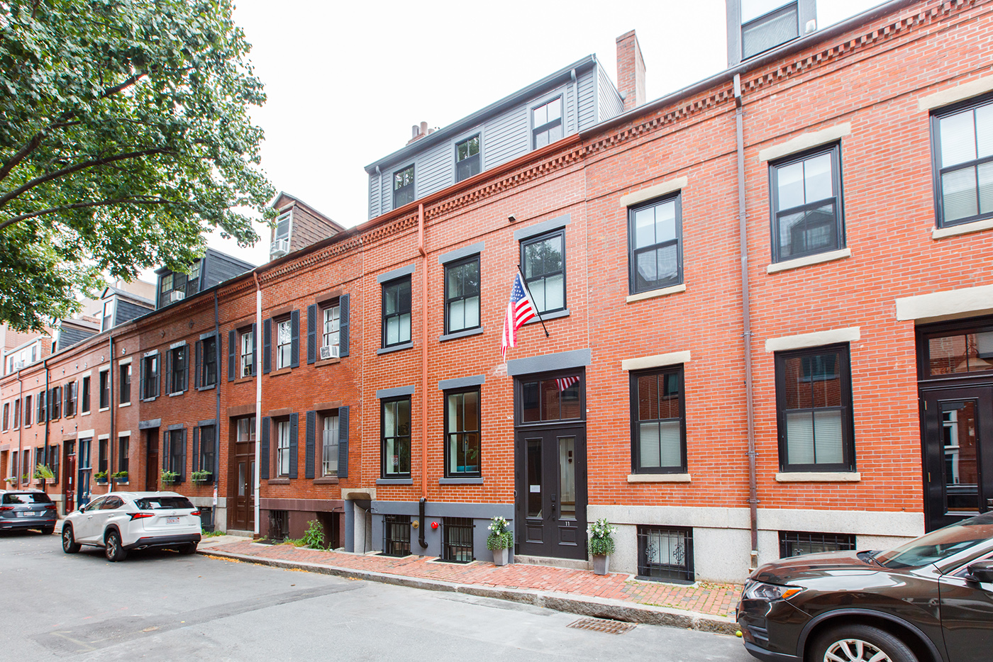 MASS Architect Transforms a historic home in Boston