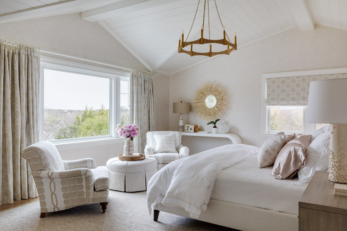 Digs Design Mudge Chatham Masterbedroom. Photo: Greg Premru