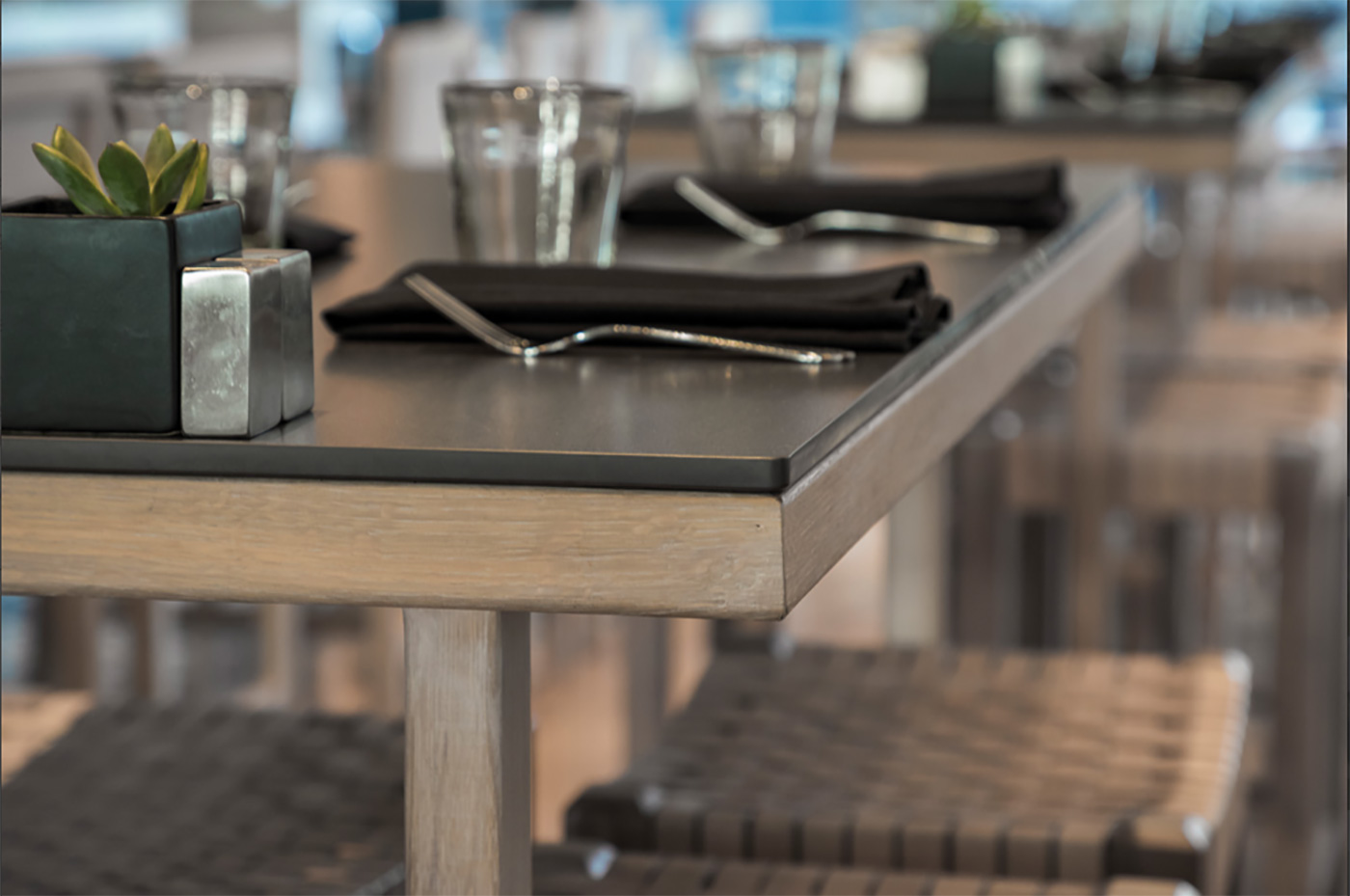 Neolith table surface