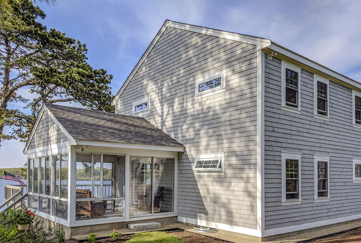 Screen porch addition by Longfellow Design Build