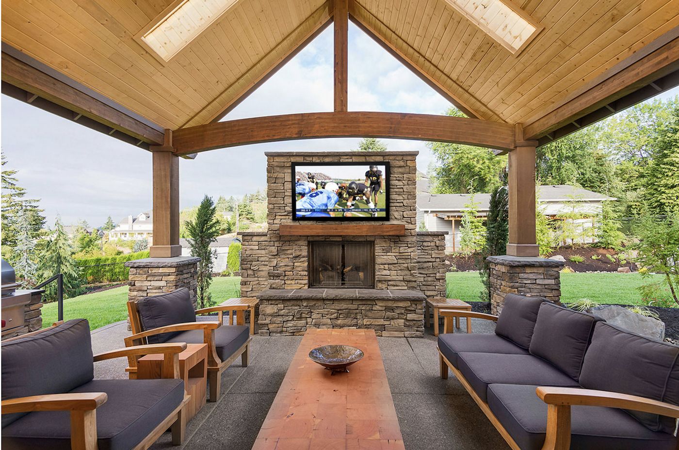 Seura Storm, ADVG, Outdoor TV, Firepit