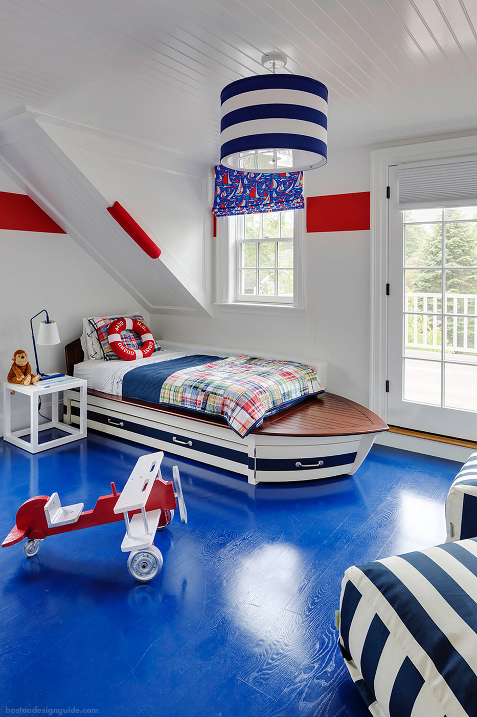 Nautical red, white and blue children's room by Patrick Ahearn Architect