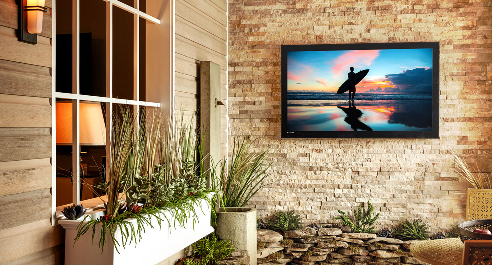 High-end outdoor TV