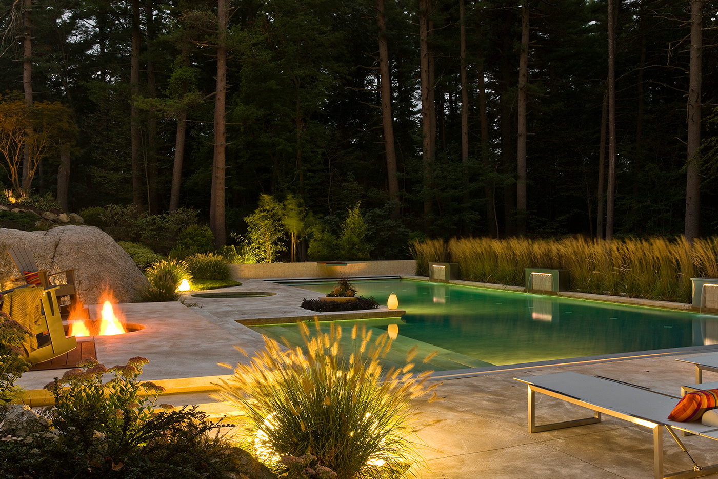 Contemporary pool terrace and garden by Sudbury Design Group