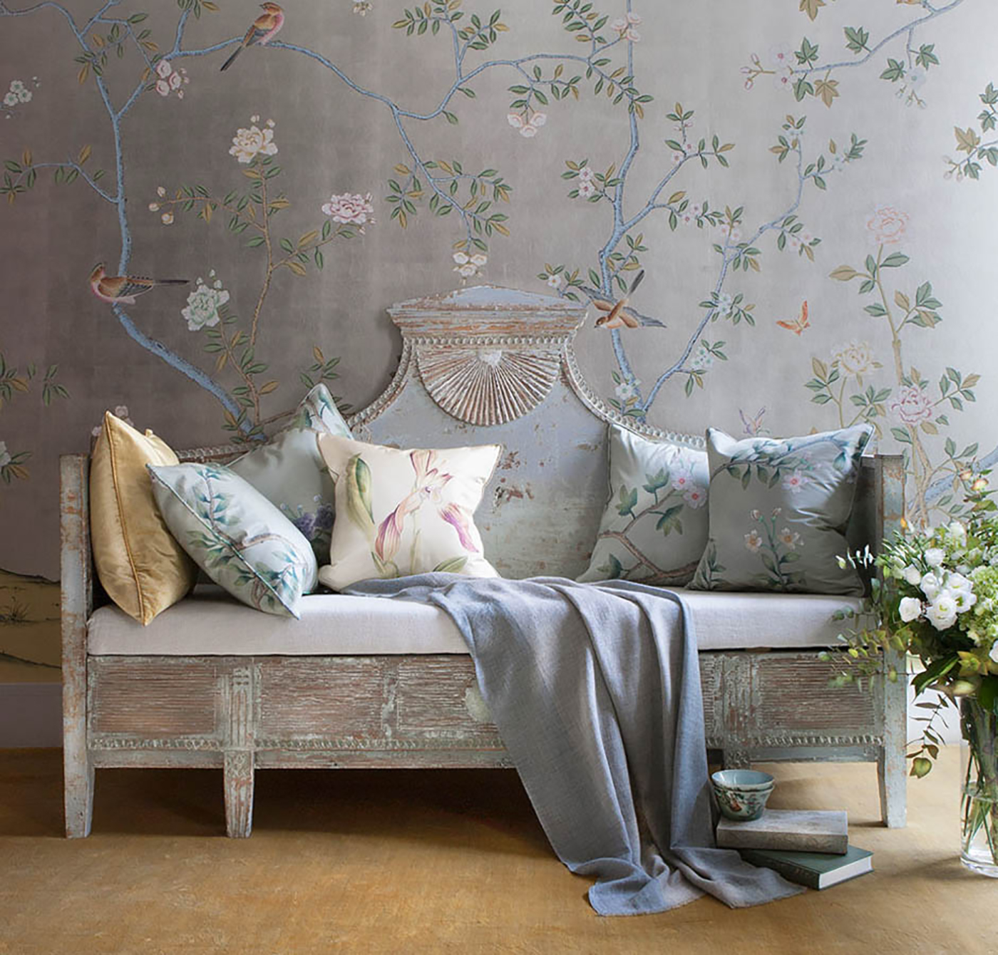 High-end embroidered wallpaper