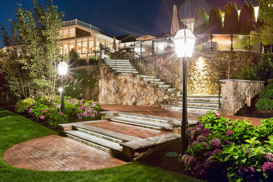 The Do's and Don'ts of Landscape Lighting 