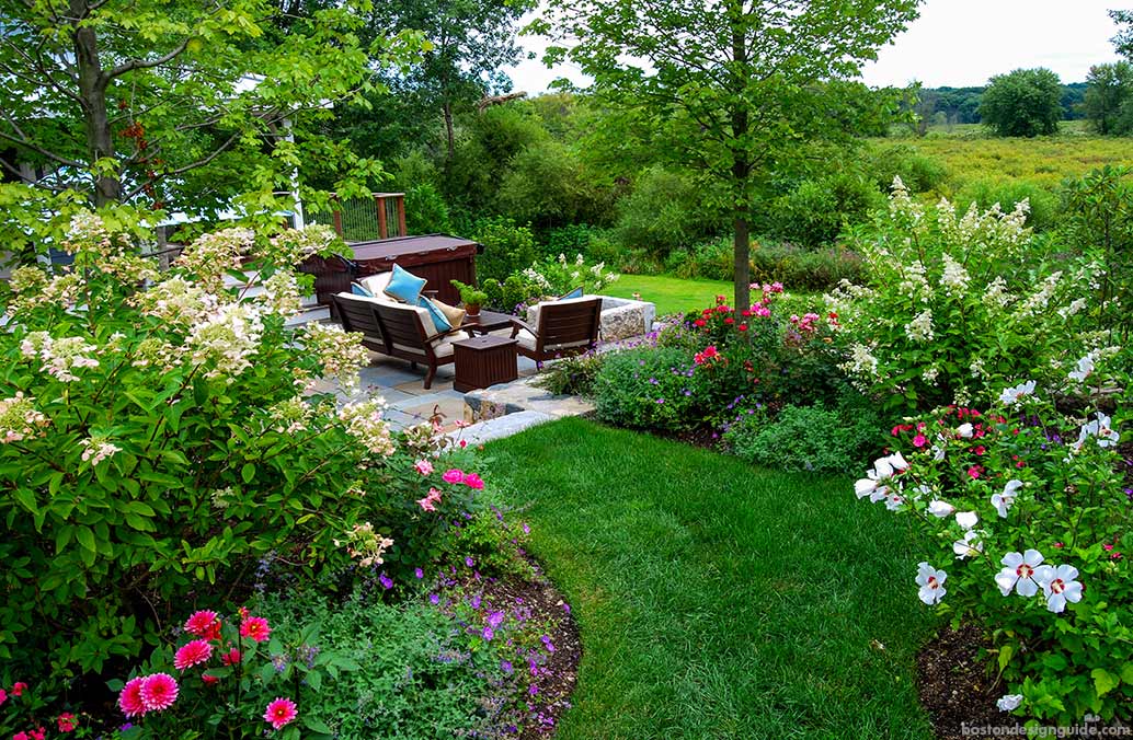 Landscape by a Blade of Grass Privacy landscaping