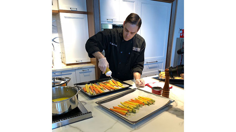 Recipe for Roasted Carrots with Apple Cider Glaze