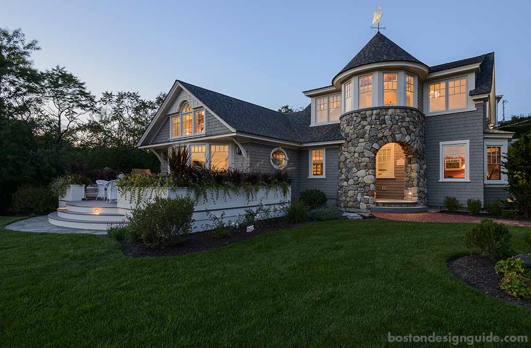 Custom Builder: CM Ragusa Builder; Architecture and Interiors: TMS Architects; Photography by Rob Karosis luxury homes in New Hampshire