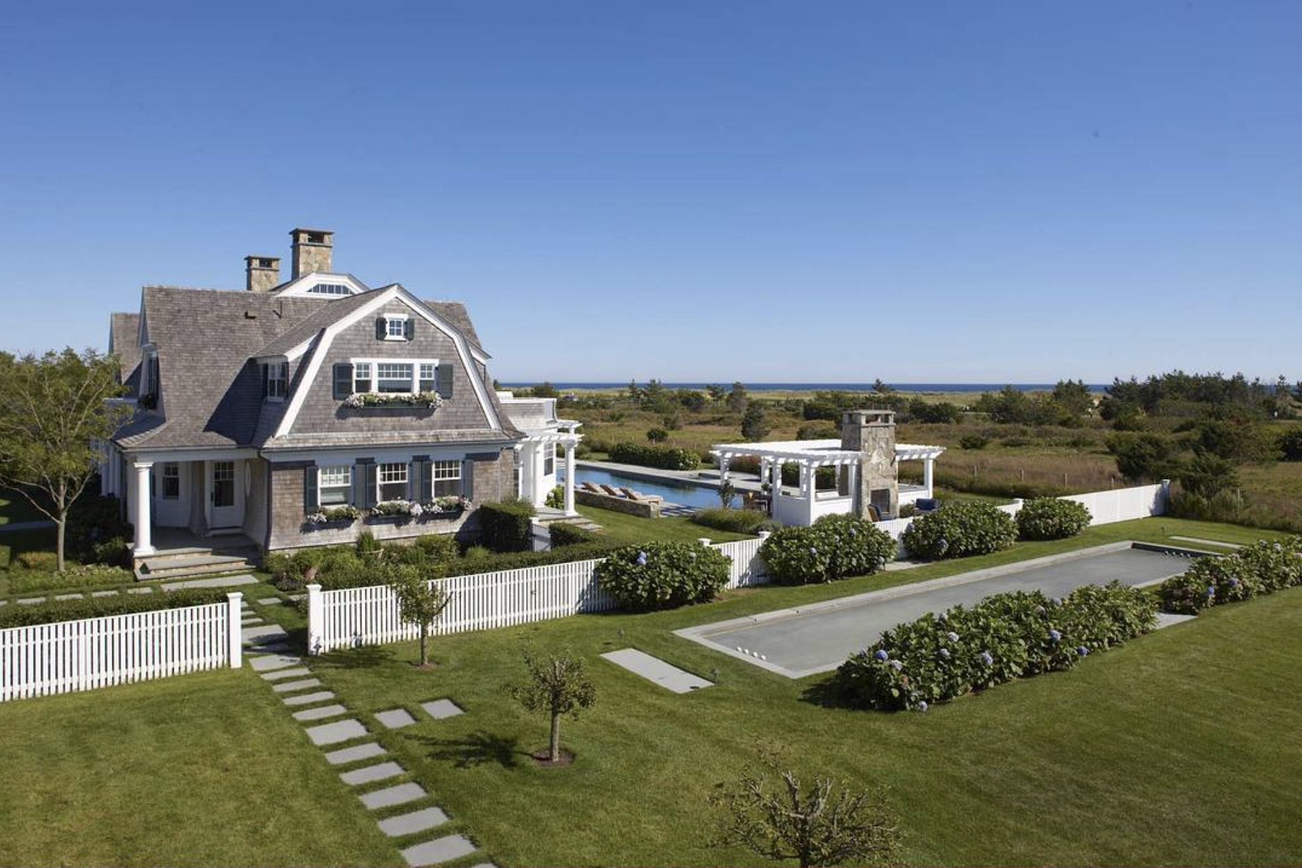 Martha's vineyard fine homes