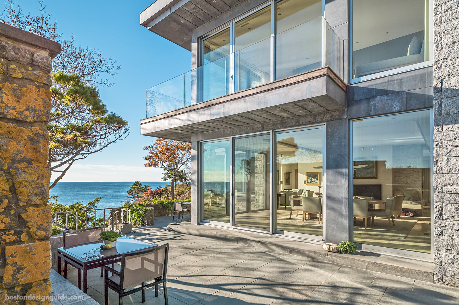 Contemporary coastal home in Manchester-by-the-Sea