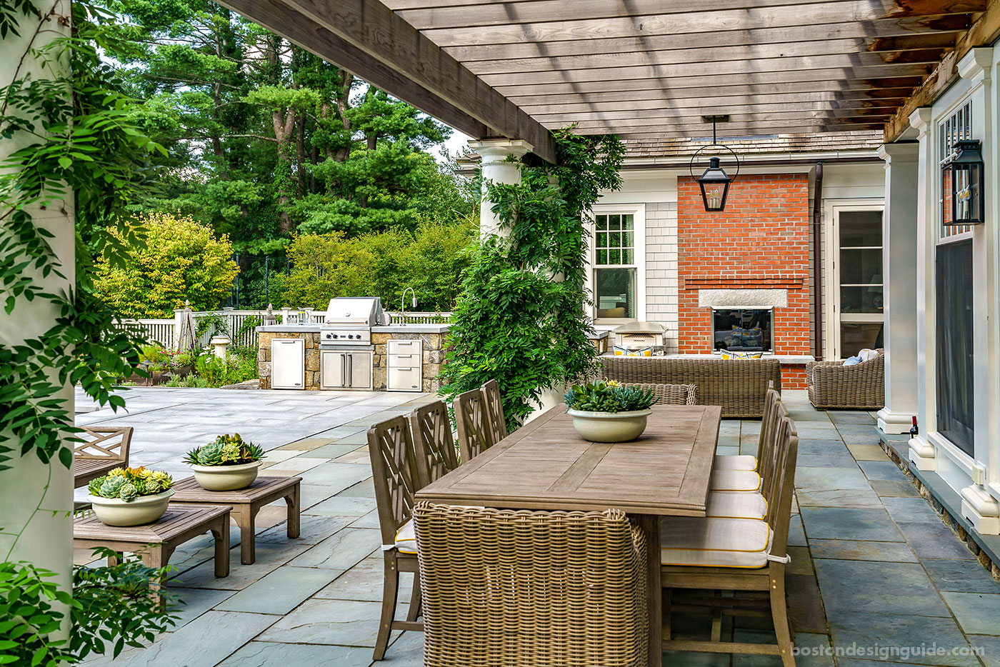 Outdoor Dining Terrace by Onyx Corporation