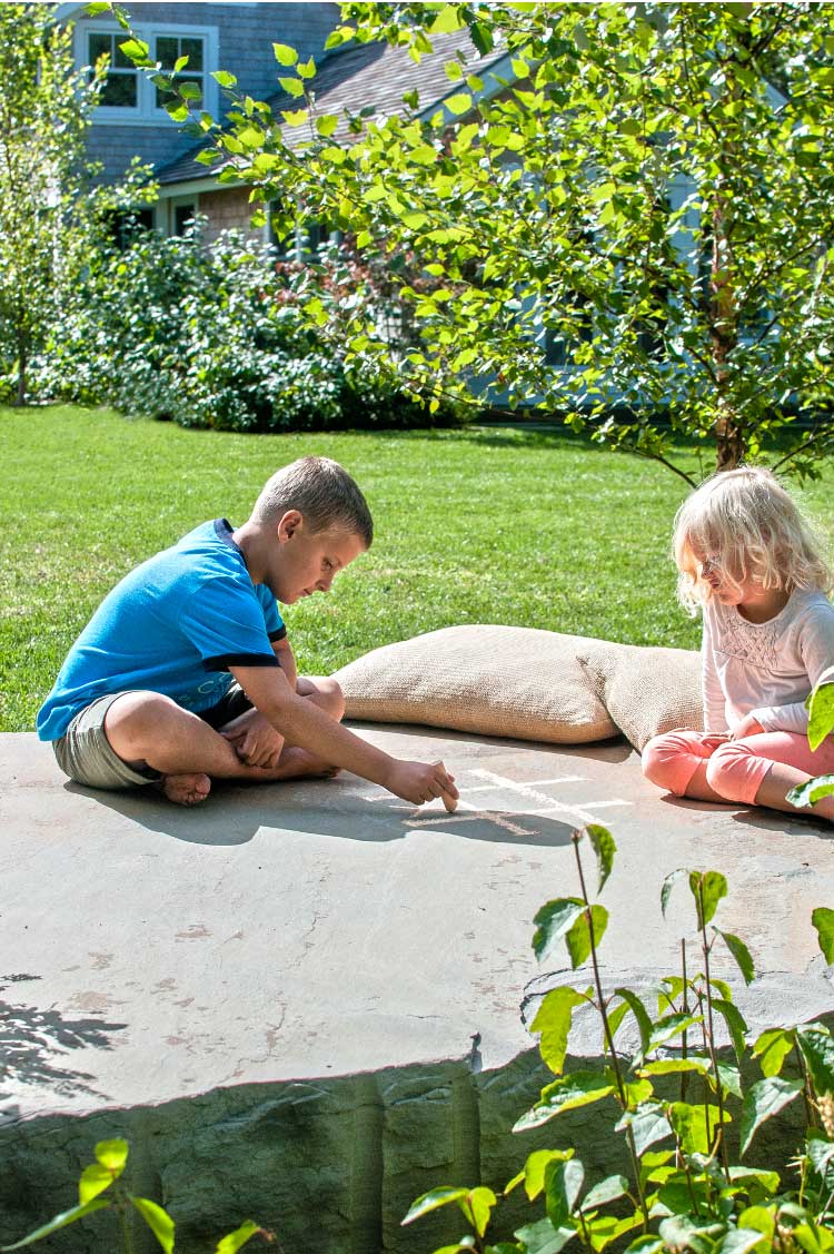 kids playing with chalk