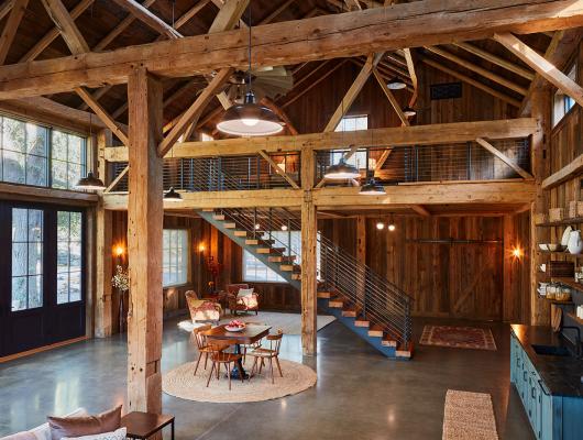 Use of exposed beams by Catherine Truman Architects