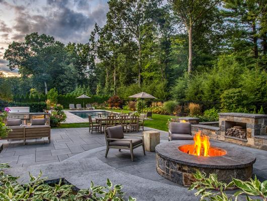 Custom outdoor living space by The MacDowell Company