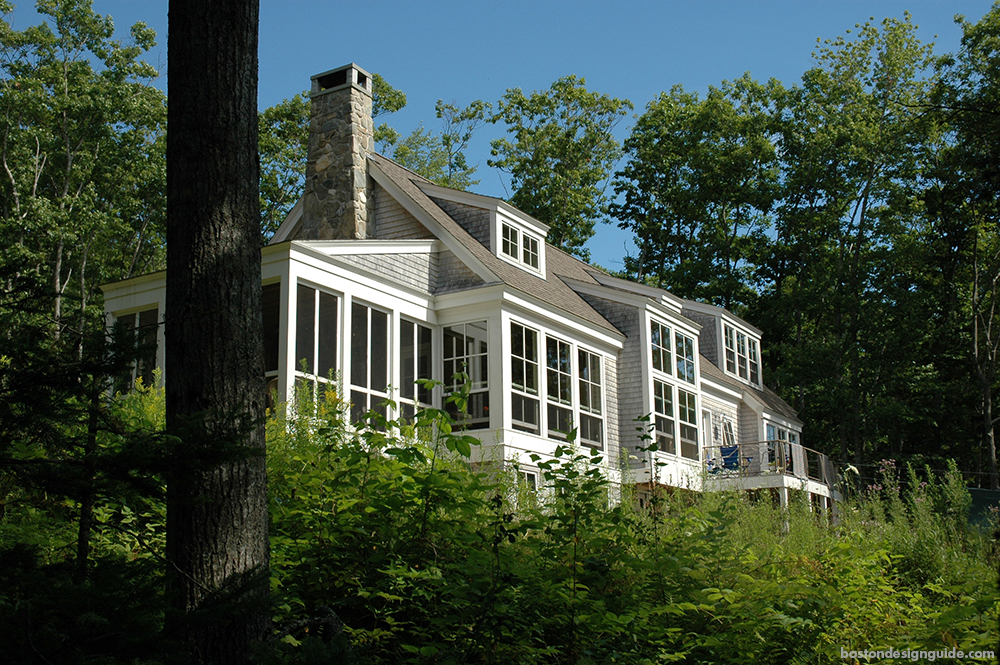 lakefront homes in New England