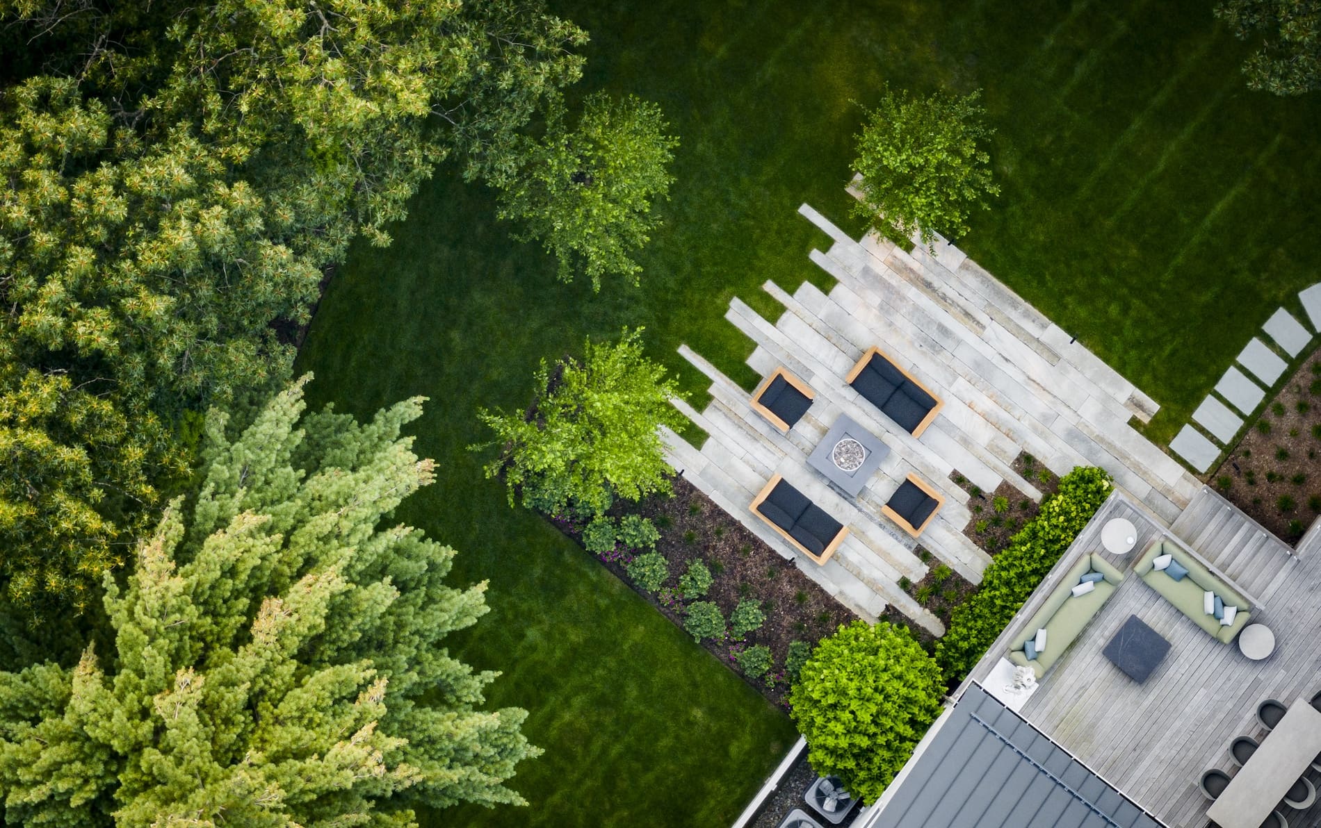 Stone: Reclaimed Granite Curbstone Plank Pavers; Place: Newton, MA; Landscape Architect: Michael D’Angelo Landscape Architecture; Contractor: Michael S. Coffin Landscape Construction; Photo: Chris Rucinski