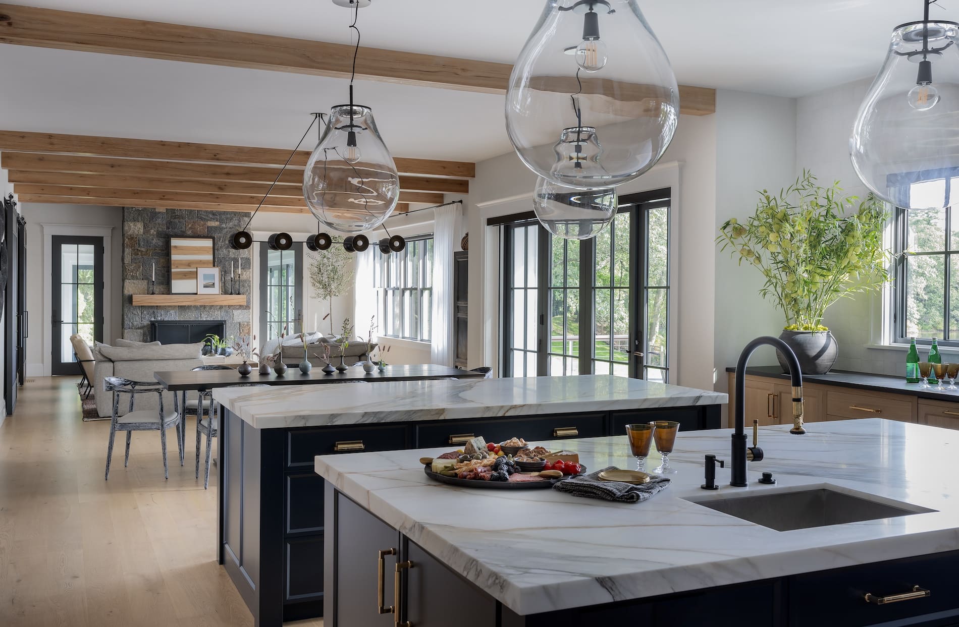 Photo: Michael J. Lee Photography, Builder: Archwright Fine Home Builders