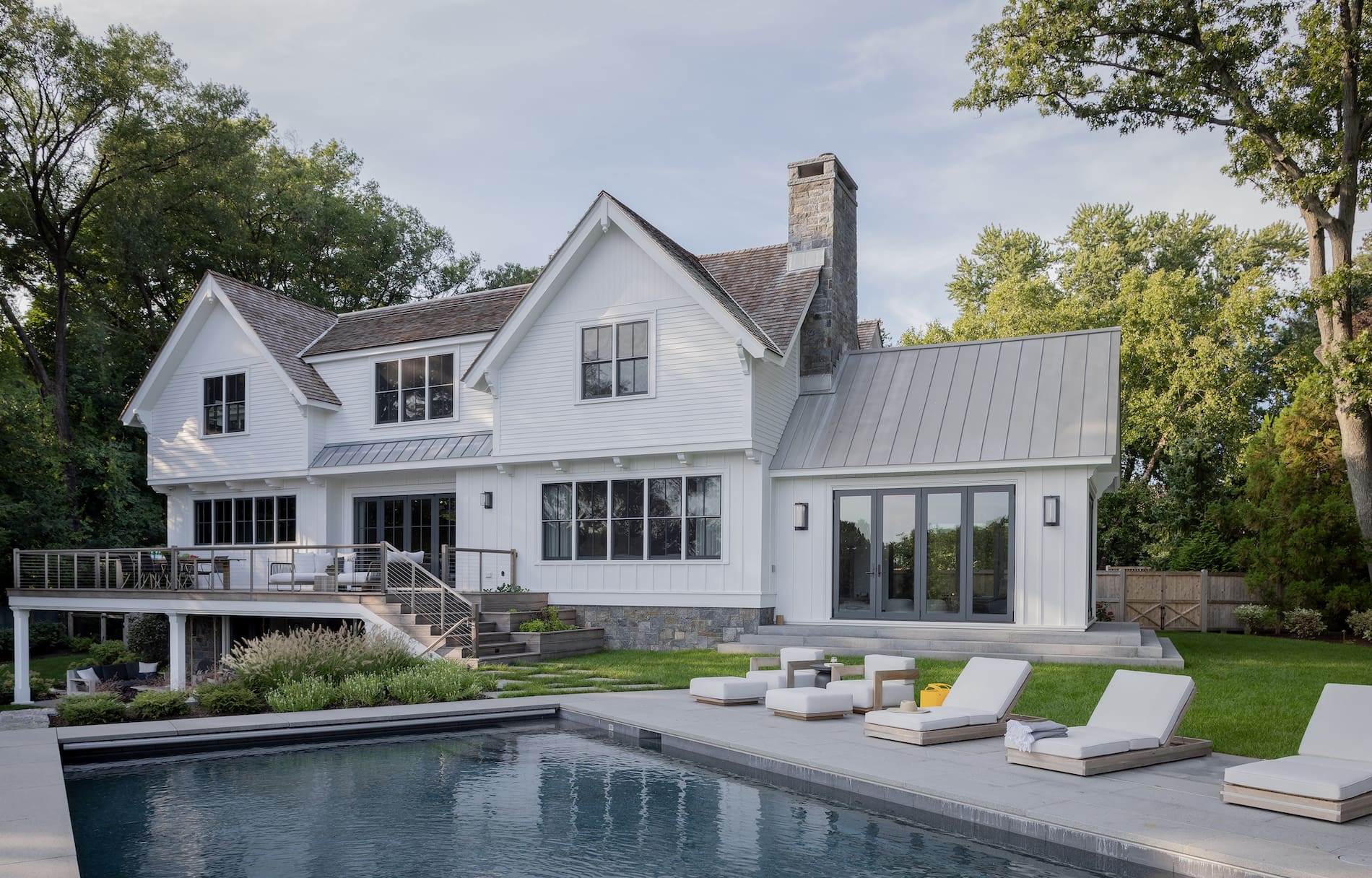 Photo: Michael J. Lee Photography, Builder: Archwright Fine Home Builders, Landscape Architecture: Hawk Design, Inc., Landscape: R.P. Marzilli