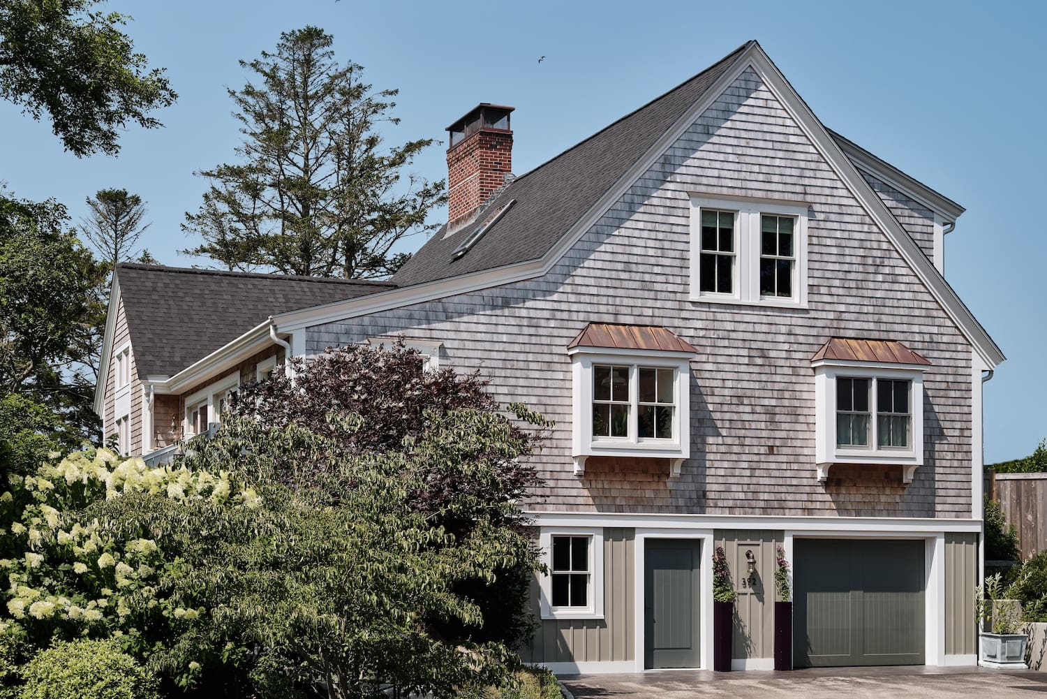 Builder: M. Duffany Builders, Exterior Trim: TrimBoard, Photography: Dan Cutrona