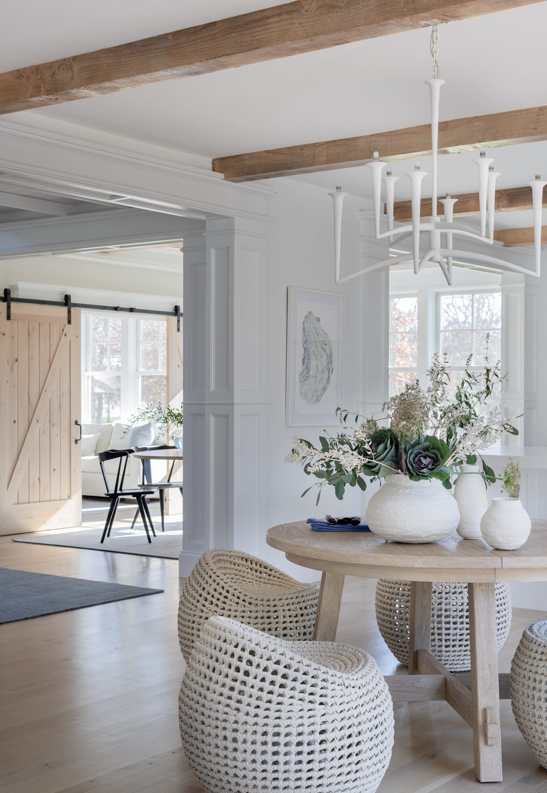 Interior Designer: Martha’s Vineyard Interior Design, Photographer: Michael J. Lee Photography