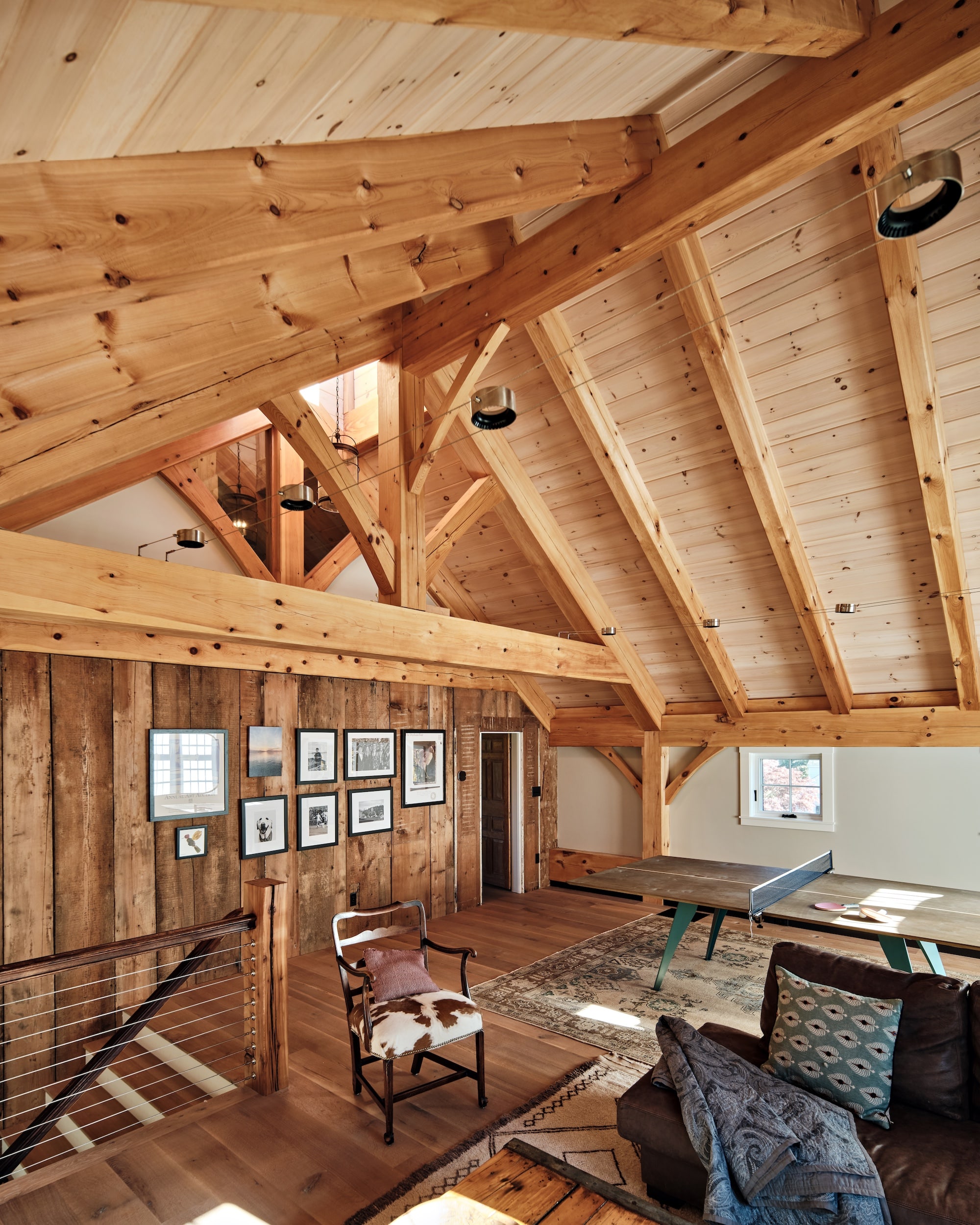 A spacious post-and-beam barn-style addition to the historic home. Photography: Dan Cutrona