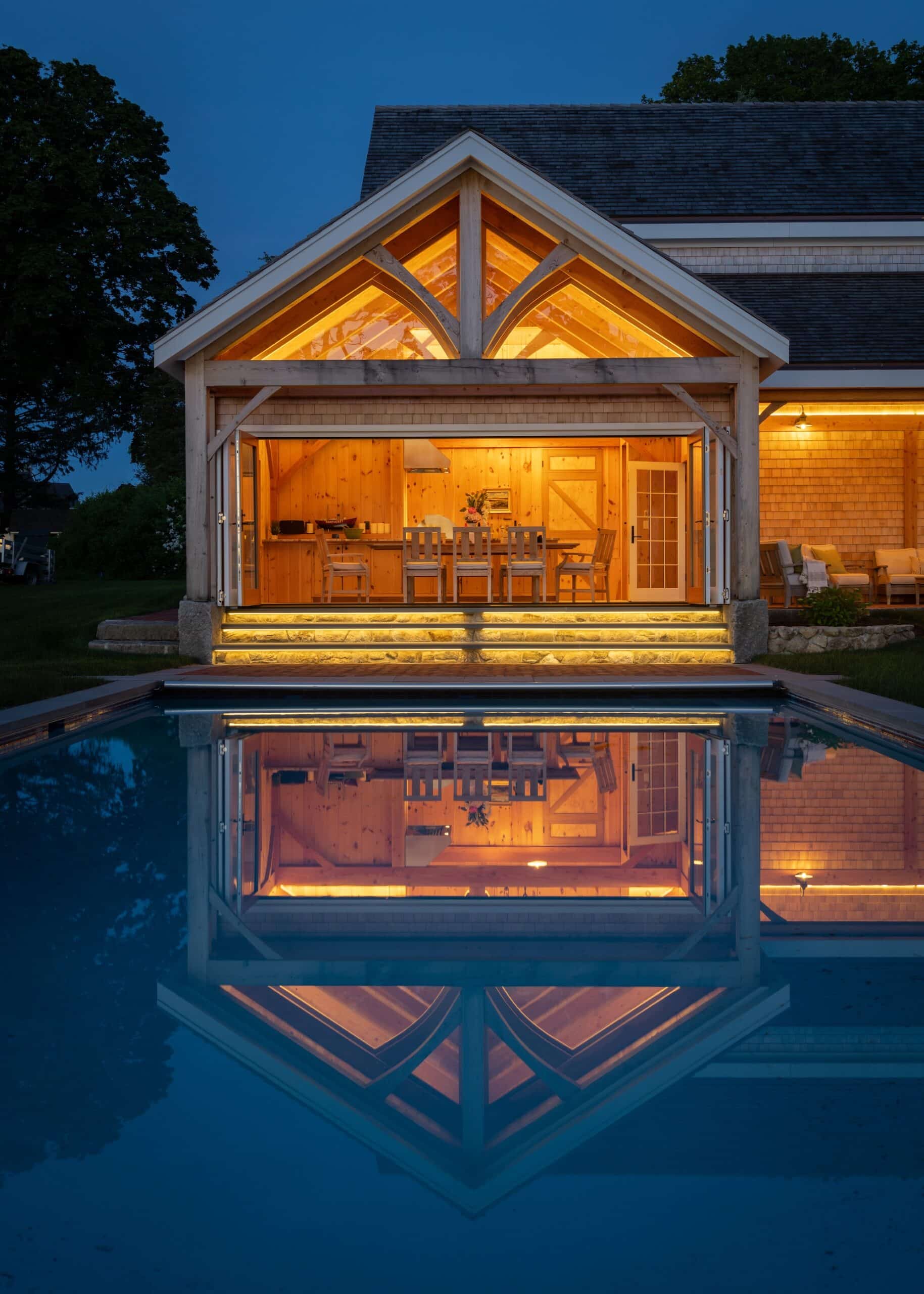 A post-and-beam addition that seamlessly connects to the pool. Photography: Dan Cutrona