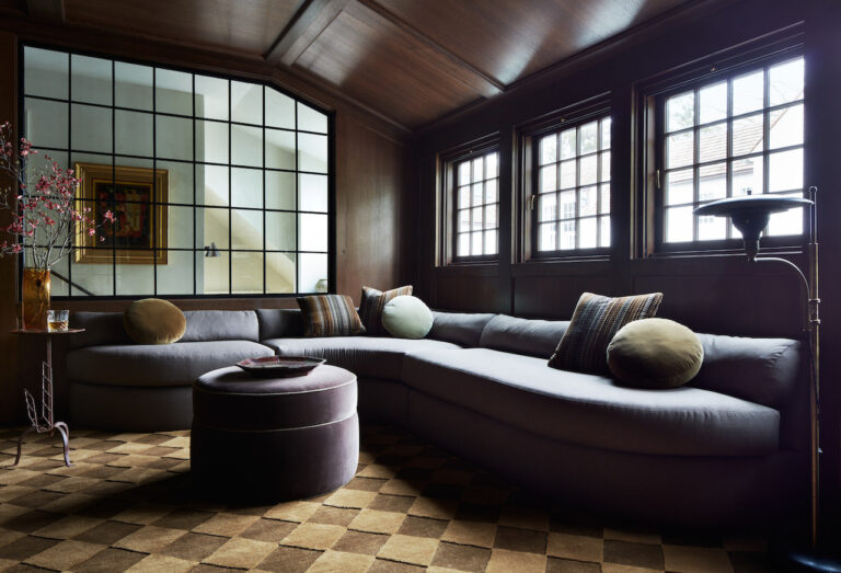 The Timeless Appeal of Dark Wood Interiors: Elegant Design Ideas for Lasting Sophistication